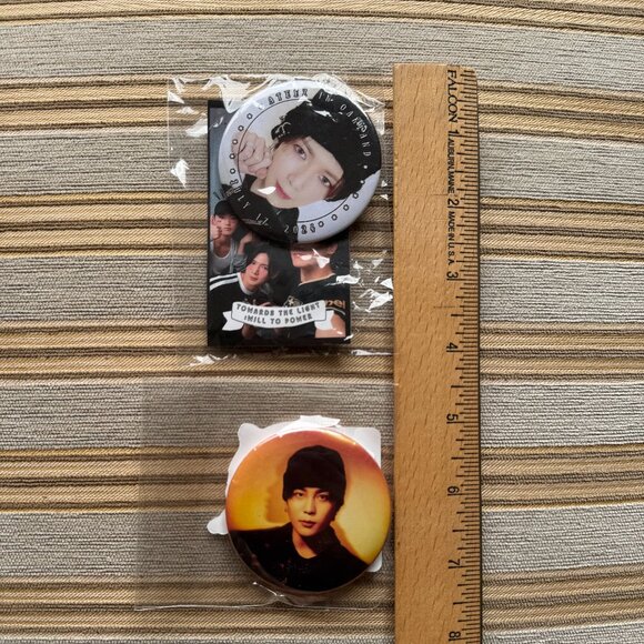 Kpop ATEEZ Yeosang and Jongho Bundle Fashion Pins and Stickers - Picture 1 of 4